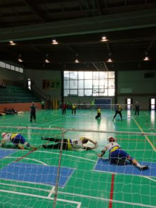 La squadra di Torball durante luna partita in trasferta in provincia di Bergamo